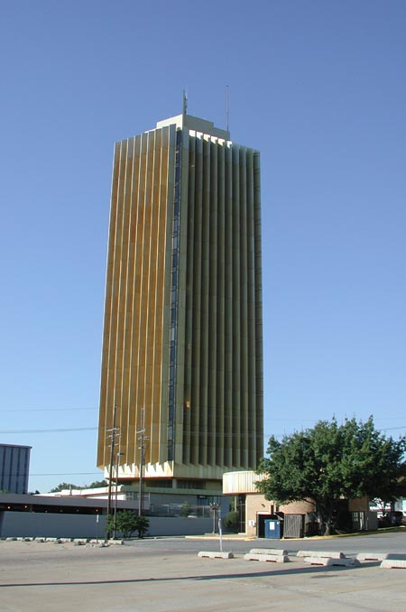 Ca18-Dome_bank_OKCity