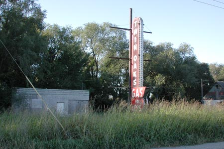 Da03-Gas_sta_Mitchell_IL