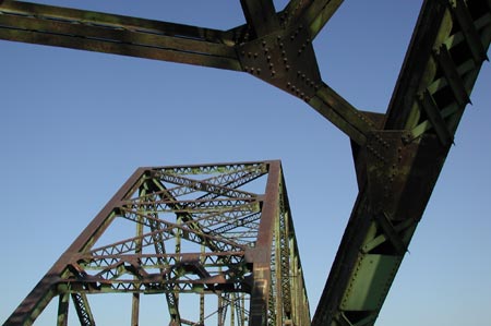 Da10-Chain_of_RocksMO-IL