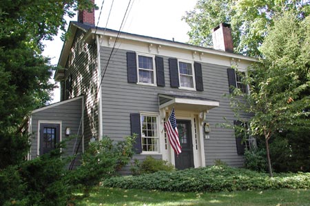 J12-Mom-house_OldwickNJ