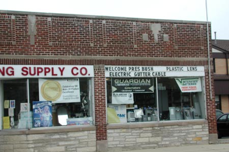 Sa33-Welcome_Bush_IL