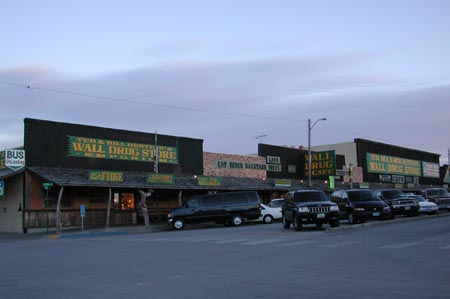 Vb59-Wall_Drug_SD