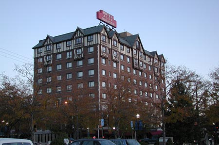 Wa01-Hotel_RapidCity